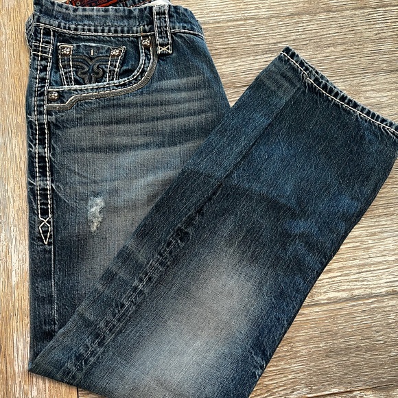 Rock Revival Jeans - Picture 5 of 5